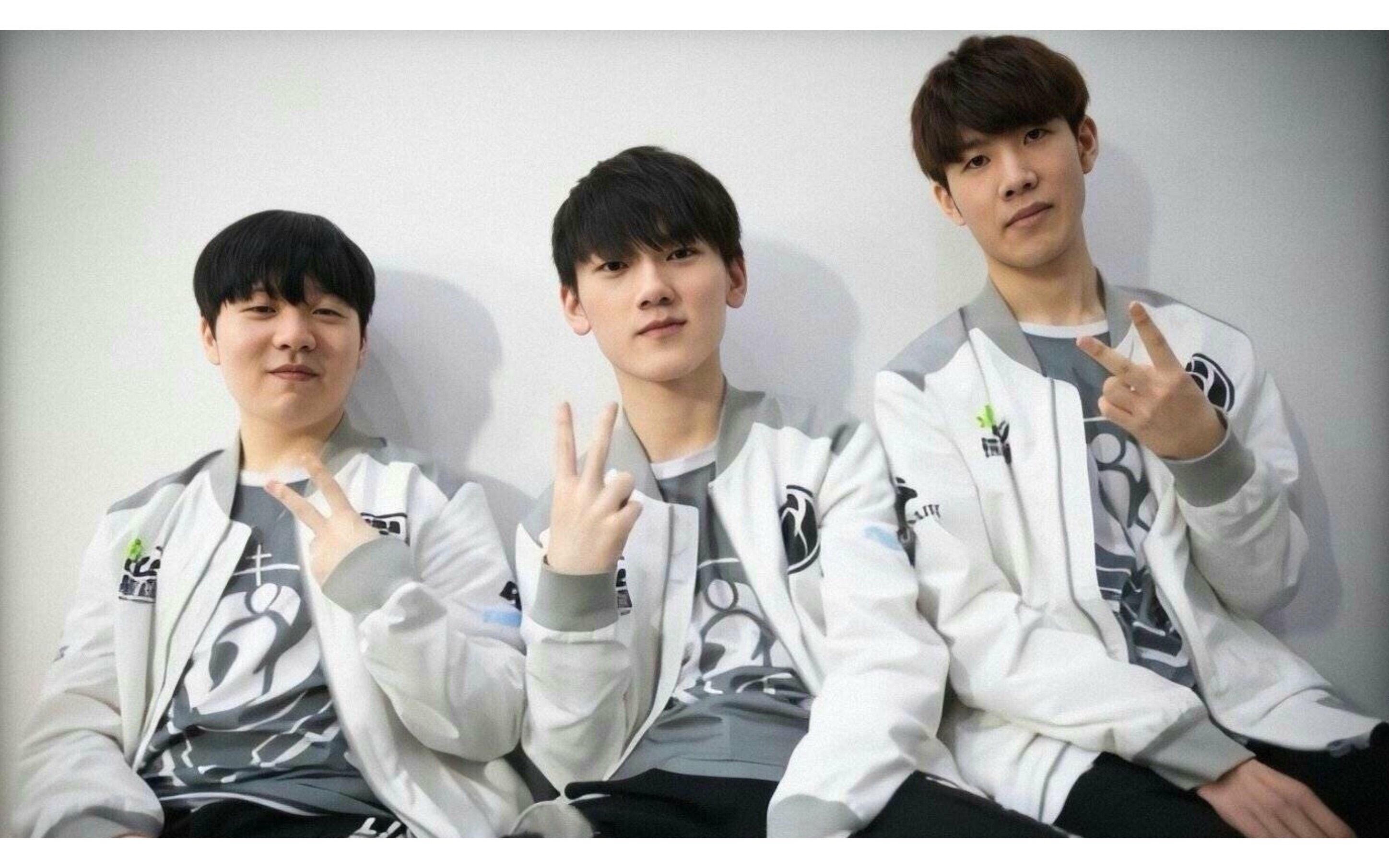 间的惺惺相 间的惺惺相